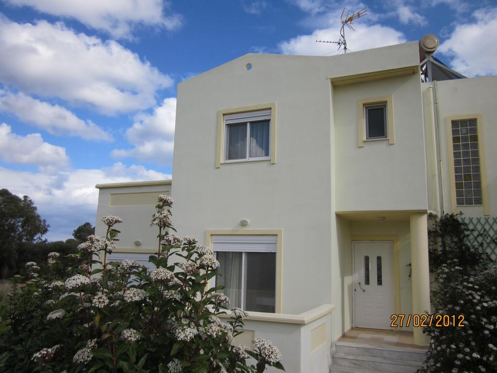 Sunshine Villa Gennadi Pokoj fotografie